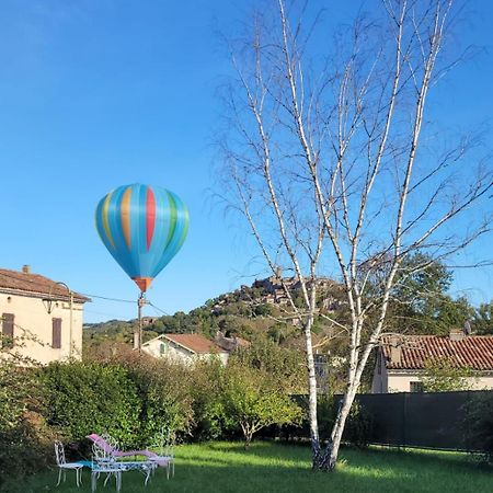 La Jolie Vue Et La Maison De La Tour- Cordes-Sur-Ciel Les Cabannes  Extérieur photo